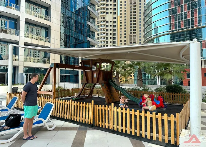 Cozy Marina & Sea View Apt In Bay Central Tower With Modern Gym & Pool, Steps To Beach & Metro