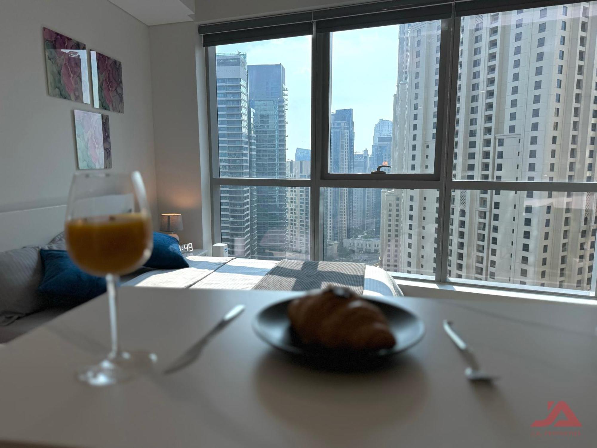 Apartment Cozy Marina & Sea View In Bay Tower With Modern Gym & Pool, Steps To & Metro