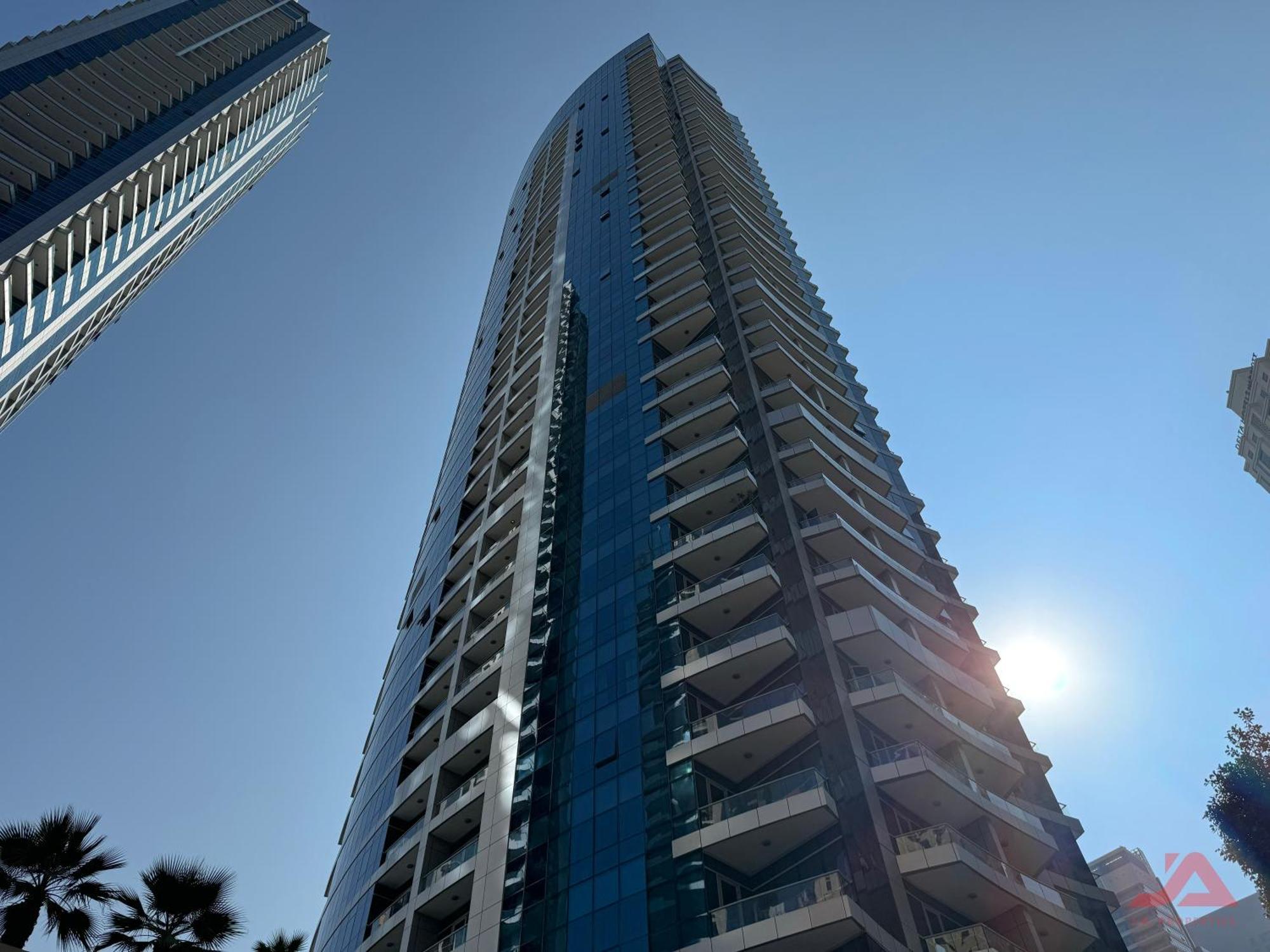 Cozy Marina & Sea View In Bay Tower With Modern Gym & Pool, Steps To & Metro
