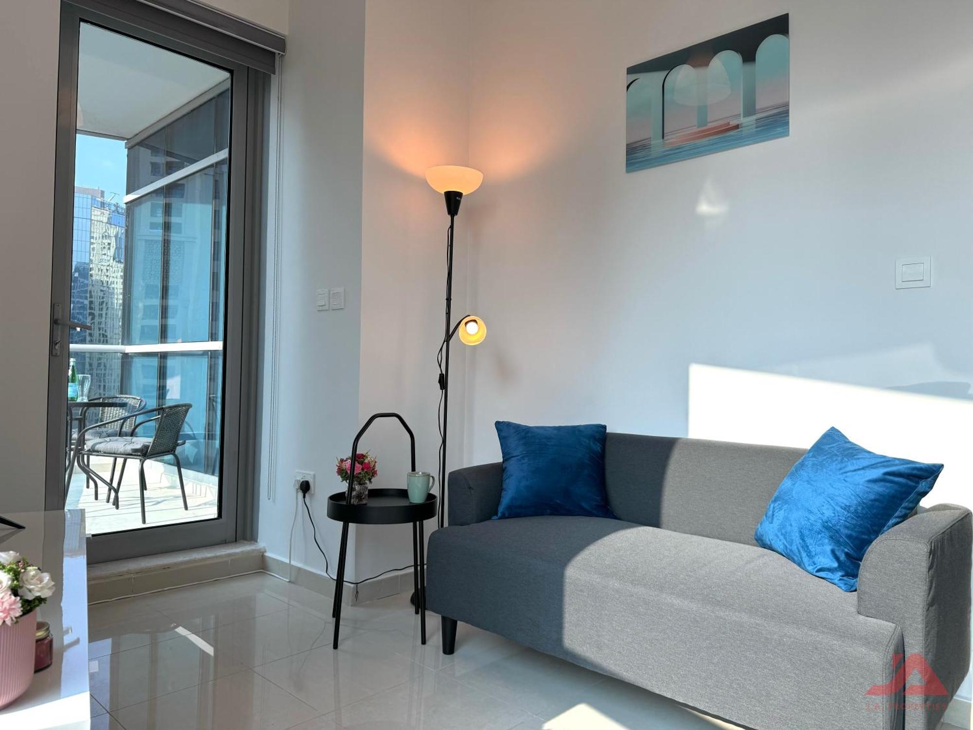 Apartment Cozy Marina & Sea View In Bay Tower With Modern Gym & Pool, Steps To & Metro