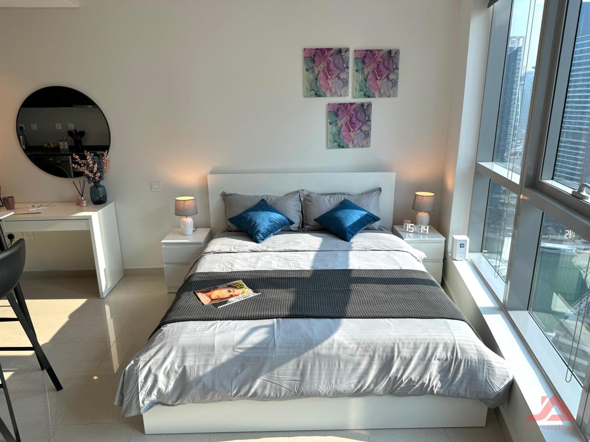 Cozy Marina & Sea View In Bay Tower With Modern Gym & Pool, Steps To & Metro * Dubai
