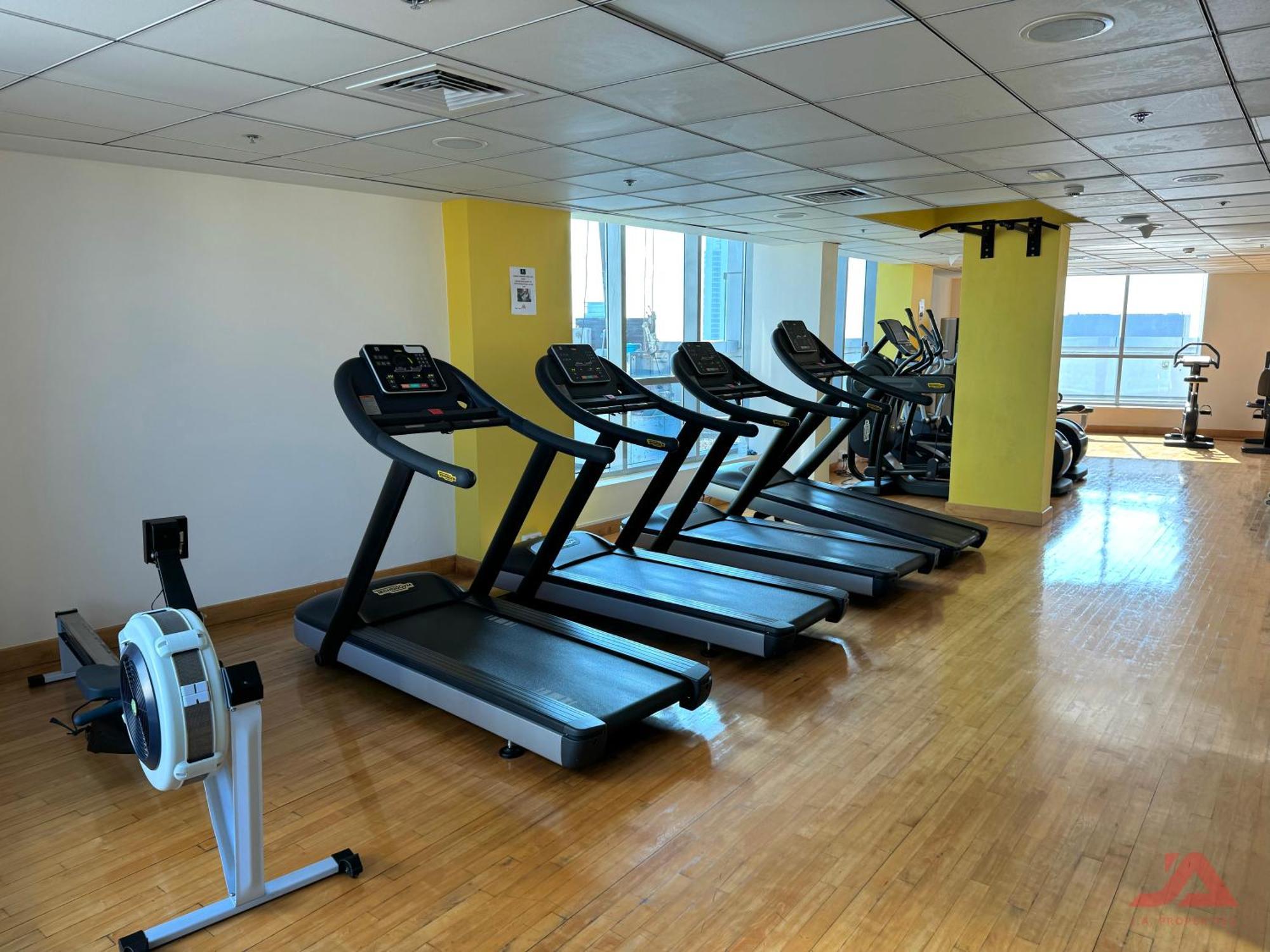 Cozy Marina & Sea View In Bay Tower With Modern Gym & Pool, Steps To & Metro Dubai